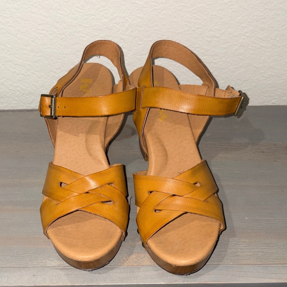 Kork-Ease Mustard Platform Sandals - Picture 3 of 16
